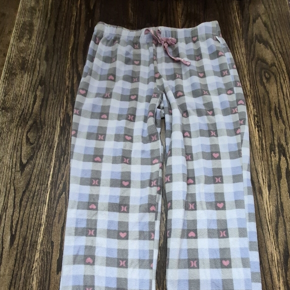 Hurley Plaid Pajama Set - Picture 5 of 13